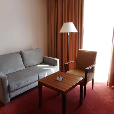 Western Szálloda 3*