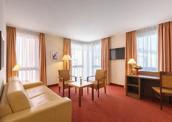 Western Hotel 3*